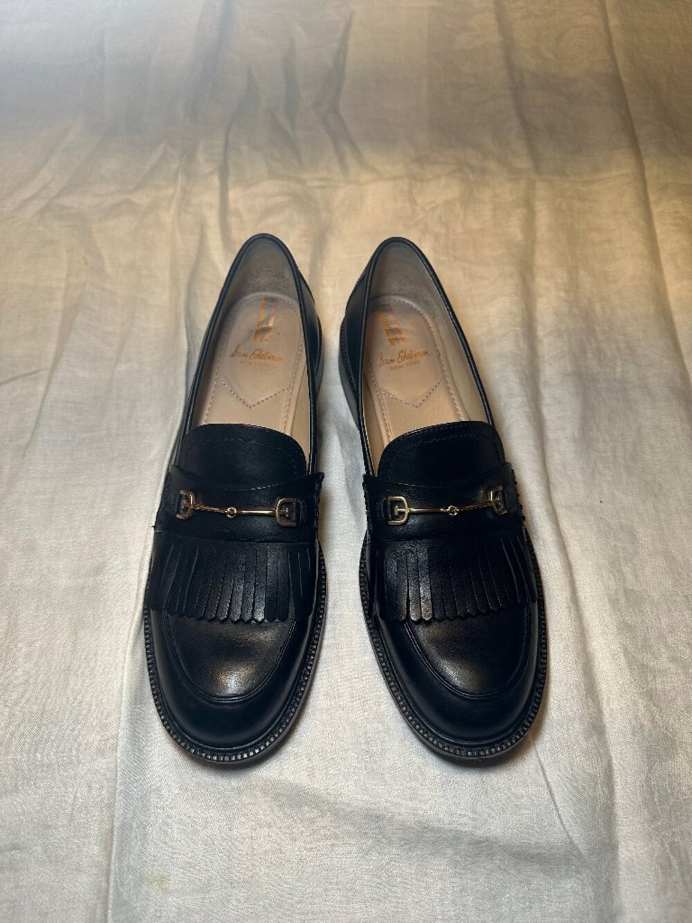 Black leather Sam Edelman Cammi loafers 9.5 w/gold bit detail and kiltie fringe